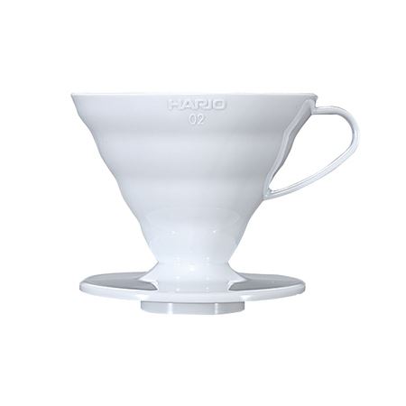 Hario plastový dripper na kávu V60-02 bílý